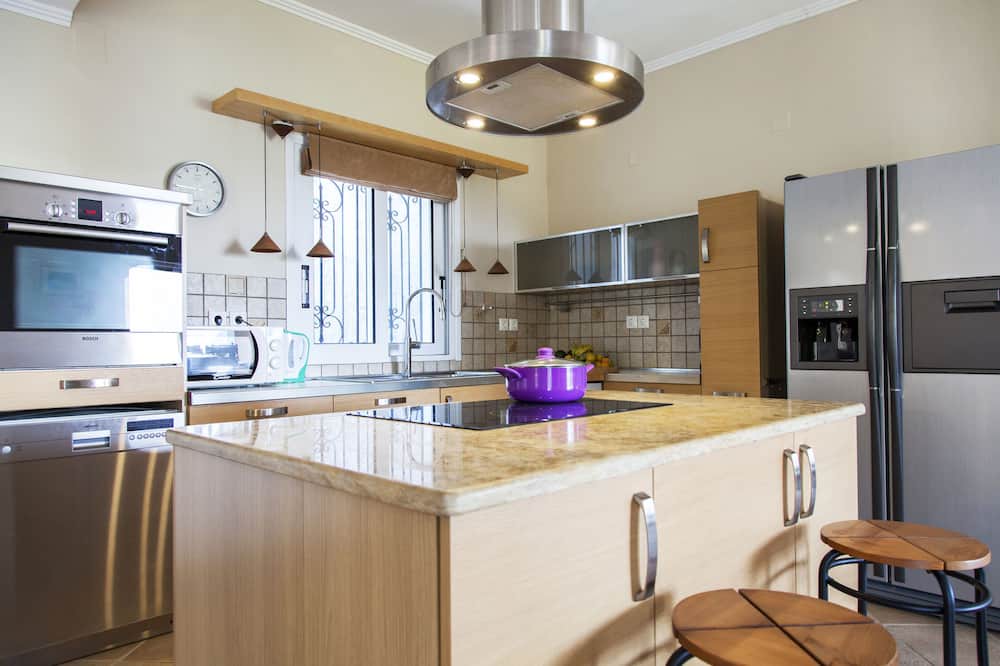 Photo of Kitchen in Katokhorion