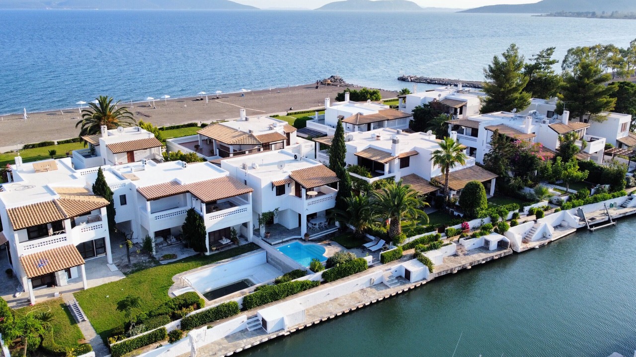 Photo of Outdoor in Plepi