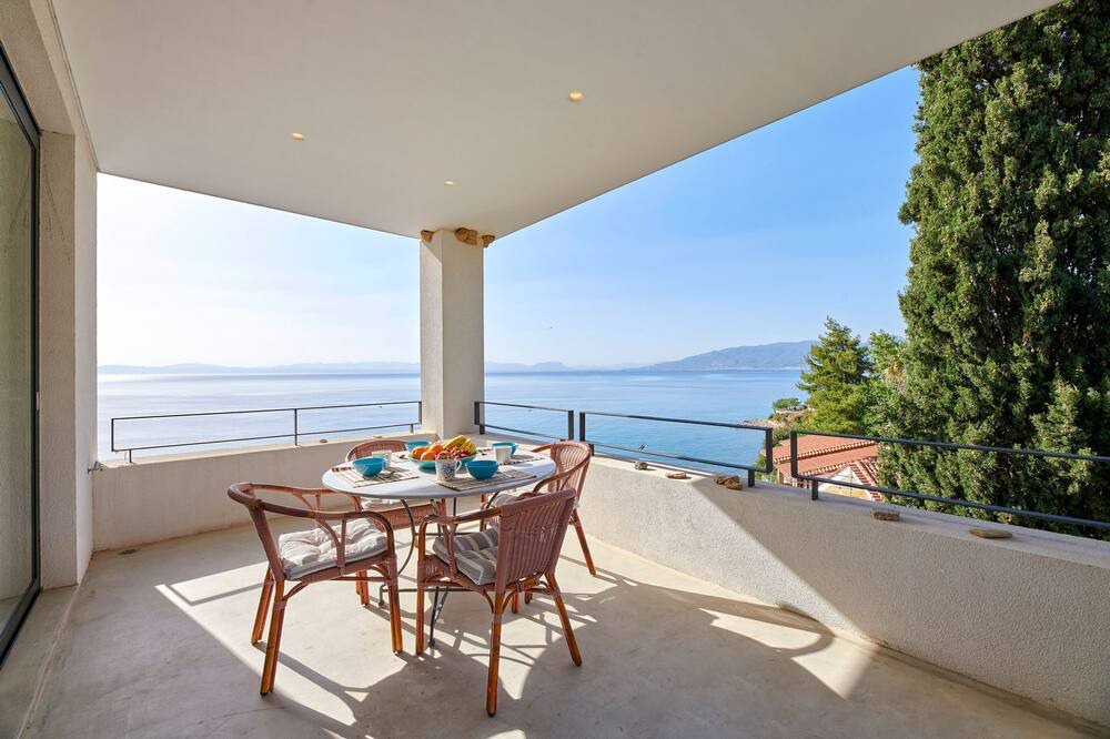 Photo of Patio Balcony in Kitries