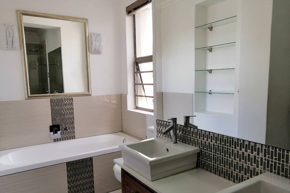 Photo of Bathroom in Pinelands