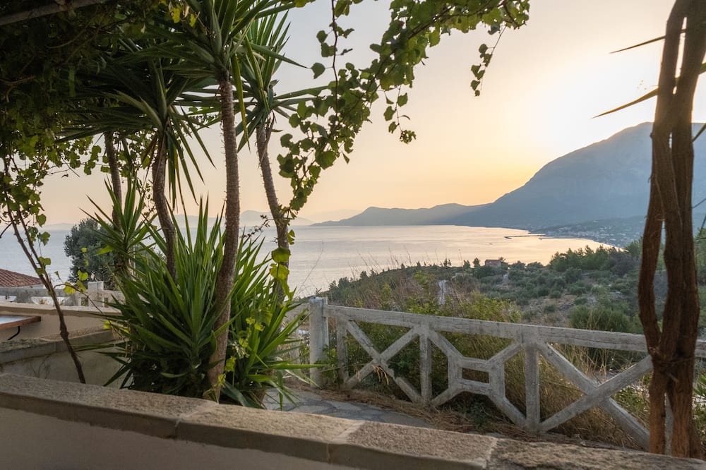 Photo of Patio Balcony in Koumeika