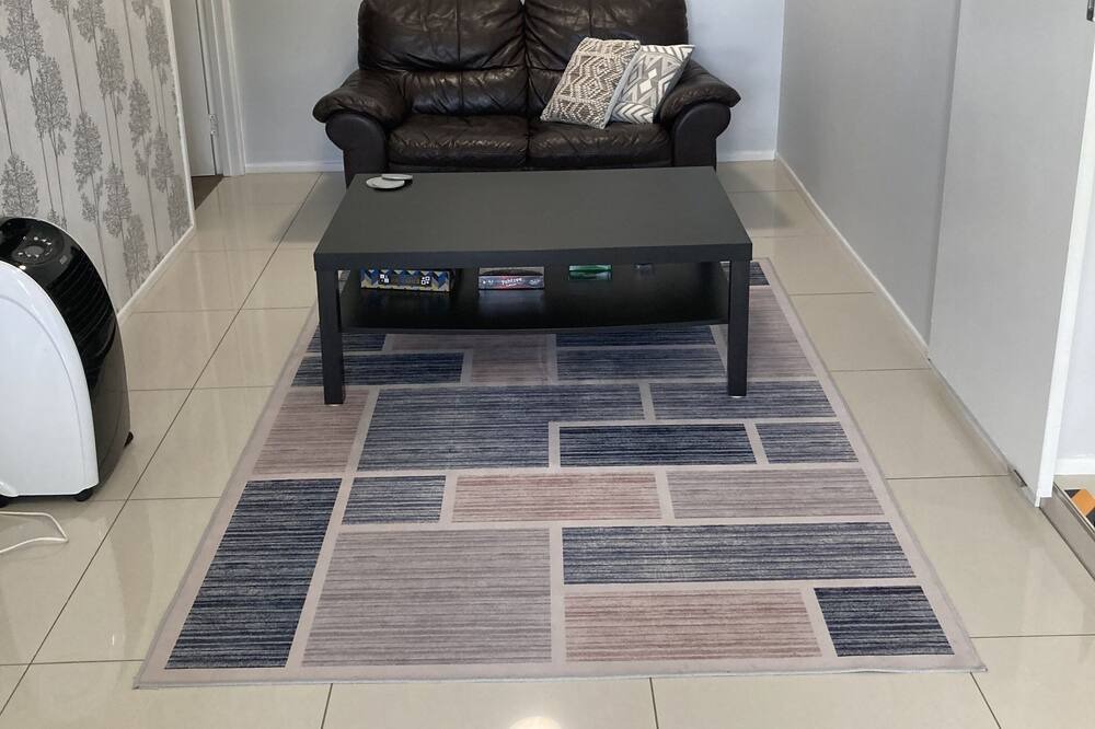 Photo of Livingroom in Deception Bay