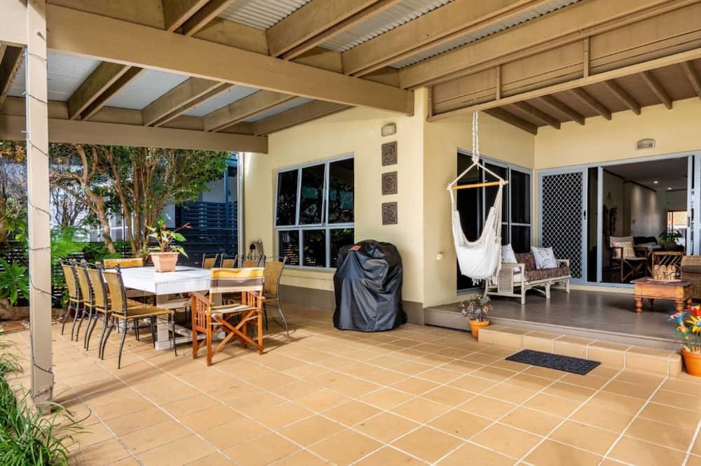 Photo of Outdoor in Sandstone Point