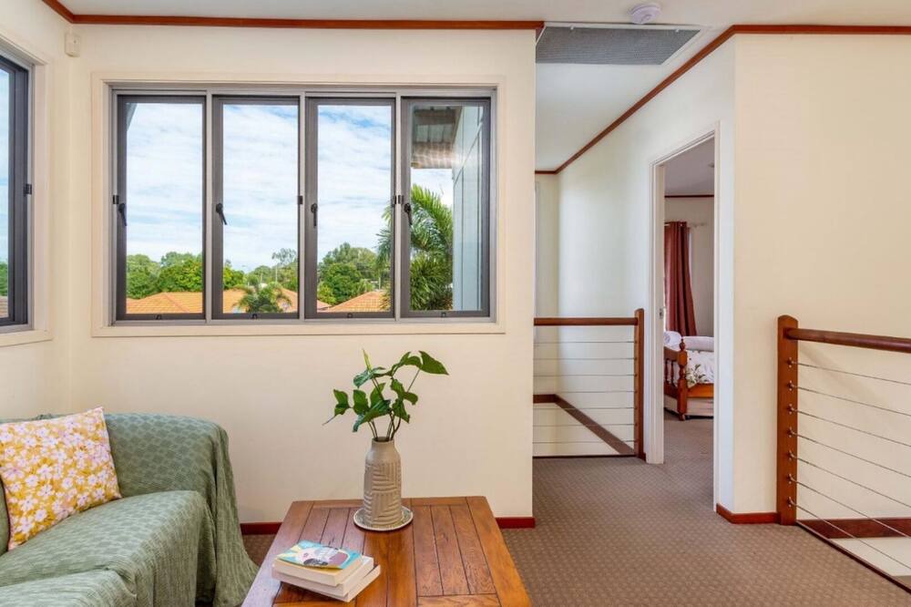 Photo of Livingroom in Sandstone Point