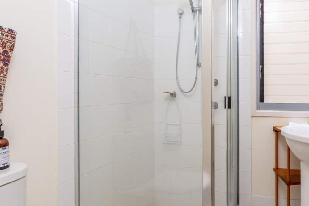 Photo of Bathroom in Sandstone Point