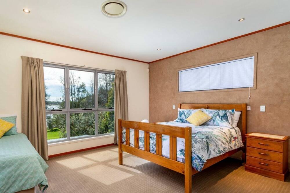 Photo of Bedroom in Sandstone Point
