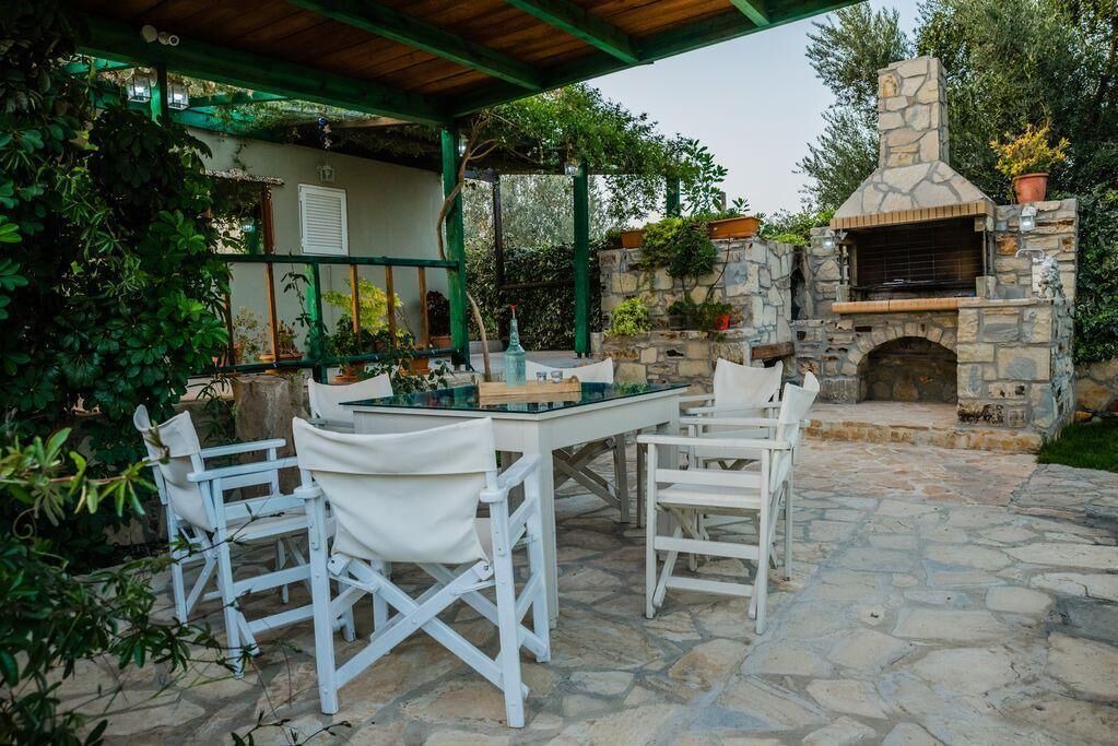Photo of Outdoor in Petrokefalion