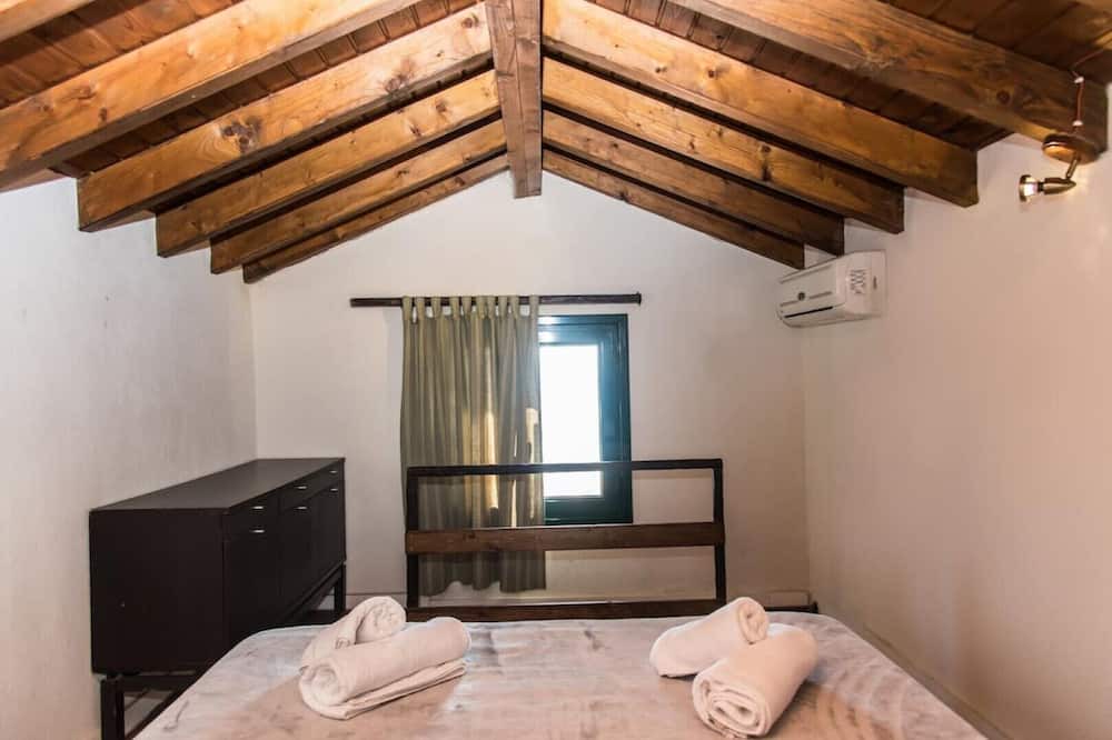 Photo of Bedroom in Phthiotis Region