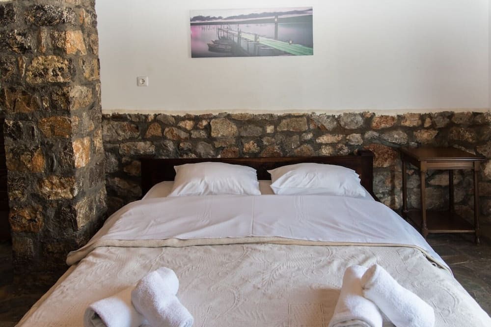 Photo of Bedroom in Phthiotis Region
