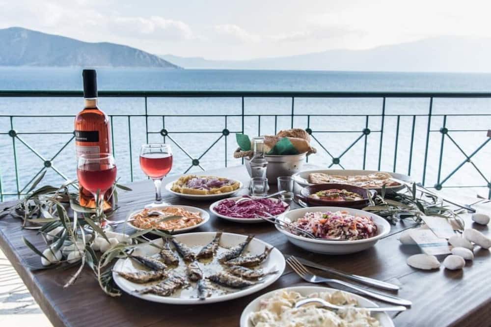 Photo of Patio Balcony in Phthiotis Region