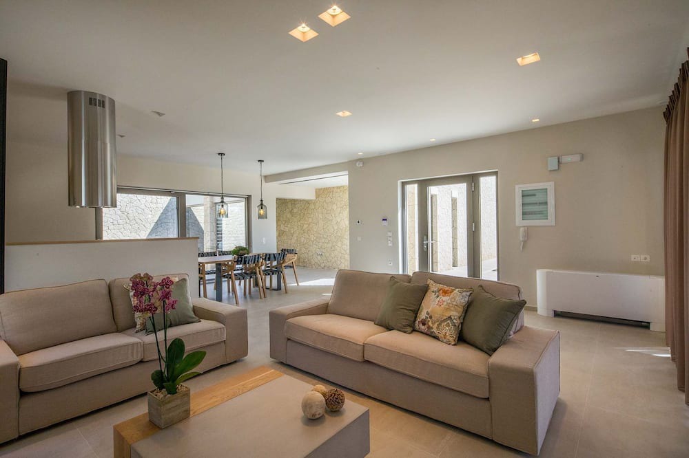 Photo of Livingroom in Chalikounas