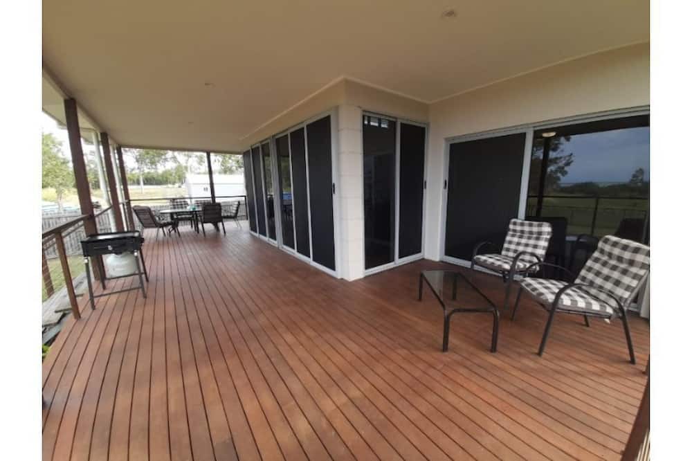 Photo of Patio Balcony in Midge Point