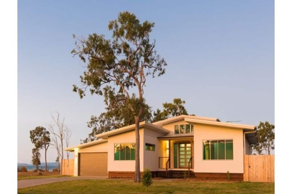 Photo of Outdoor in Midge Point