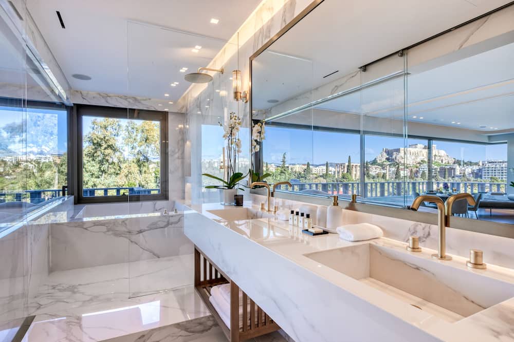 Photo of Bathroom in Mets