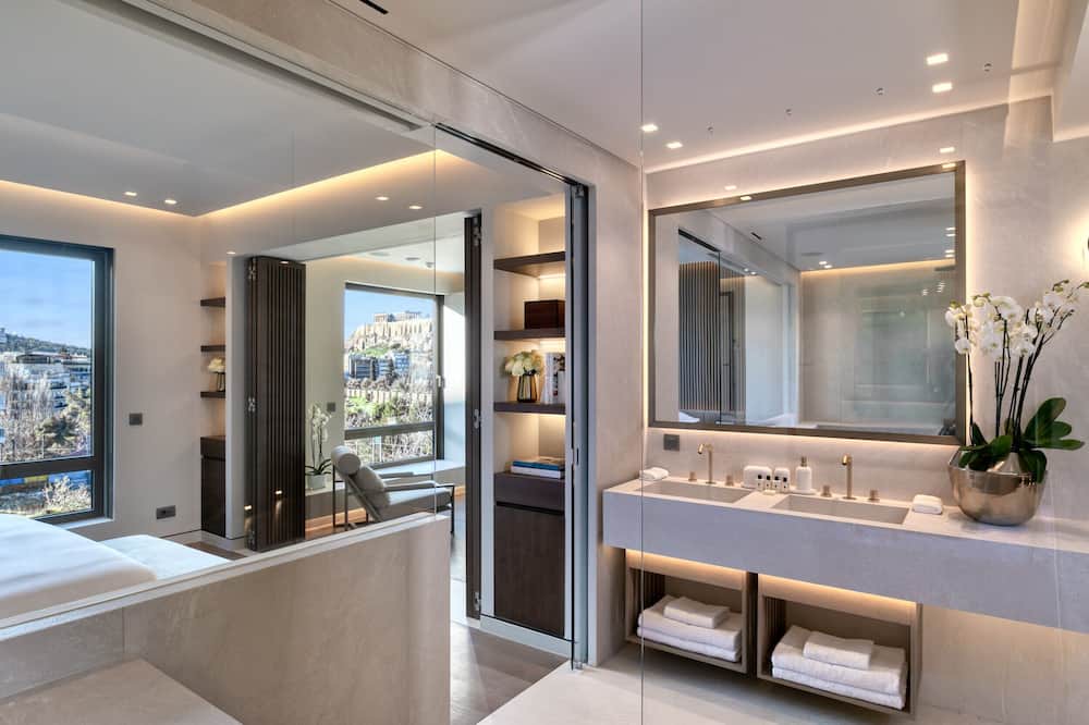 Photo of Bathroom in Mets
