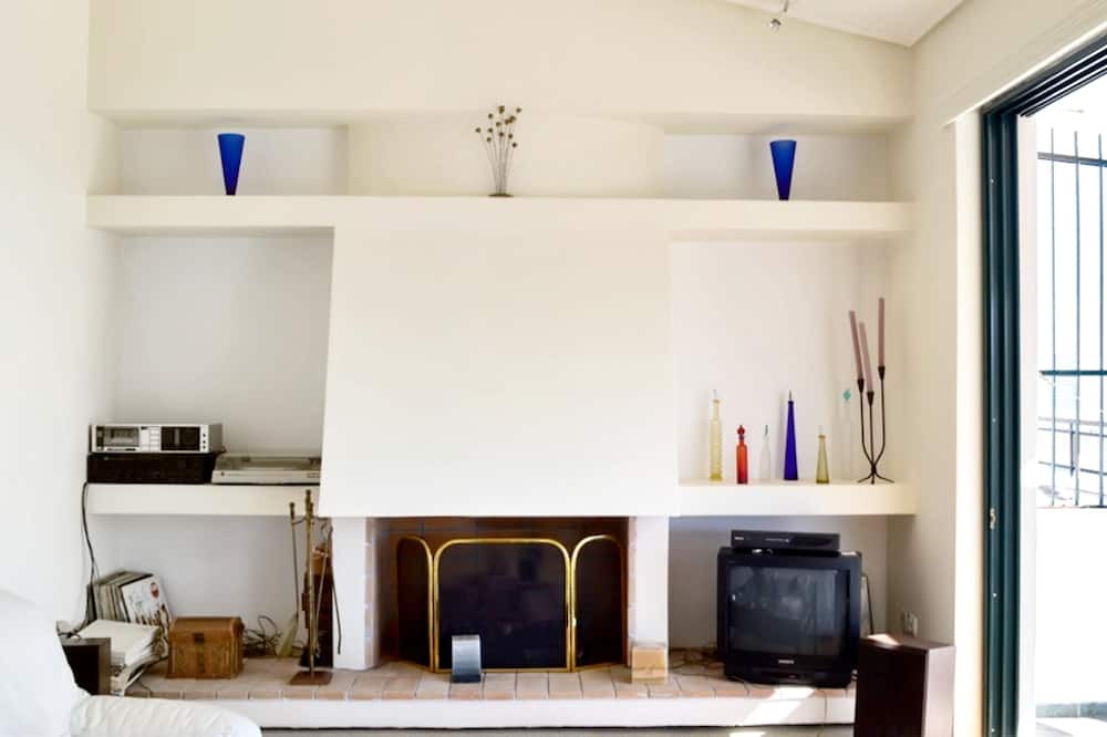 Photo of Livingroom in Karystos