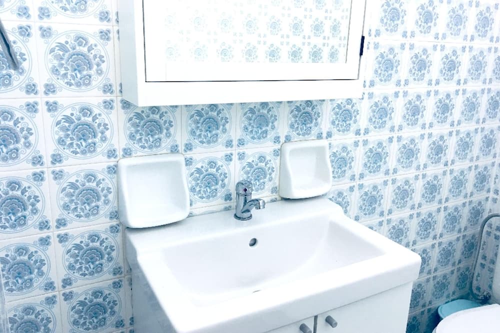 Photo of Bathroom in Tanagra