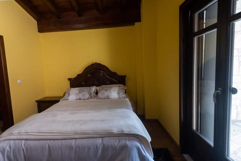 Photo of Bedroom in Karpenisi