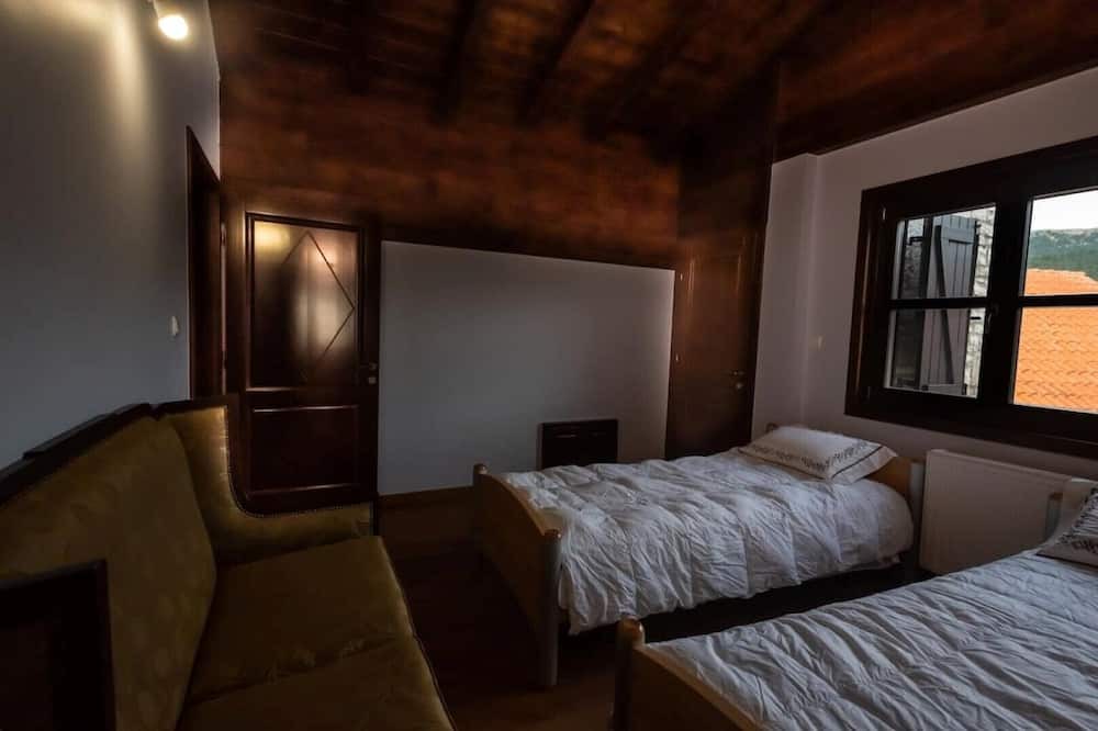Photo of Bedroom in Karpenisi