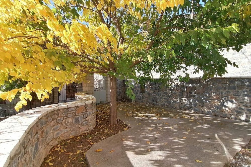Photo of Outdoor in Lagadia