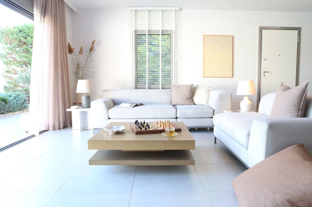 Photo of Livingroom in Katakali