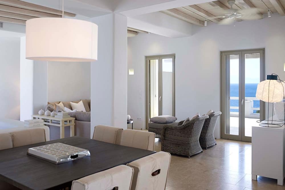 Photo of Livingroom in Paradise