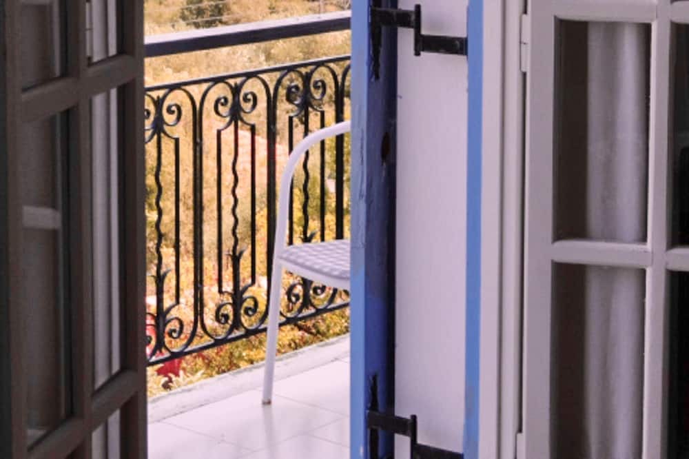 Photo of Patio Balcony in Evreti