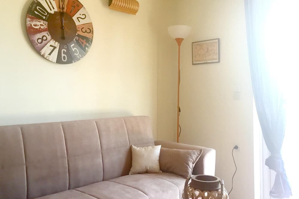 Photo of Livingroom in Theologos