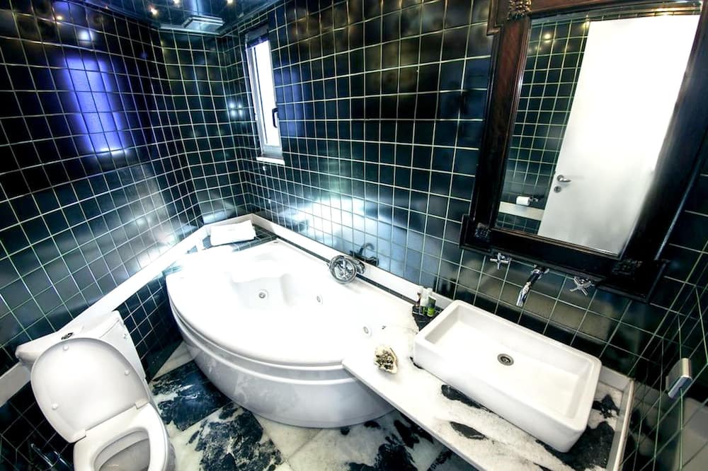 Photo of Bathroom in Eretria