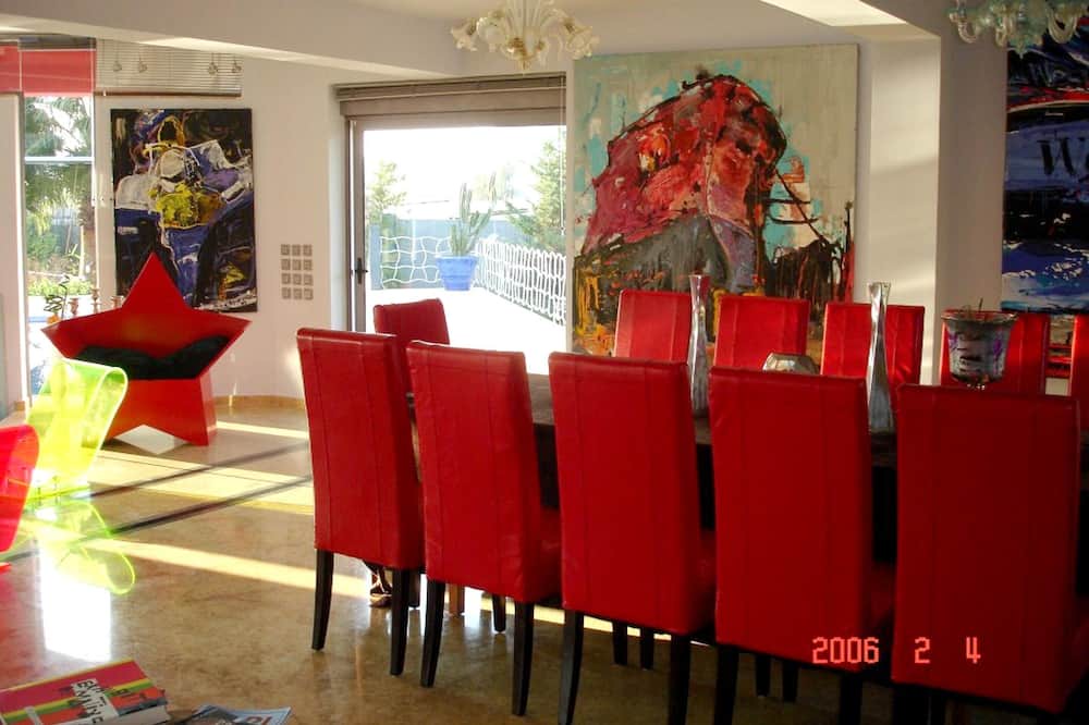 Photo of Livingroom in Eretria