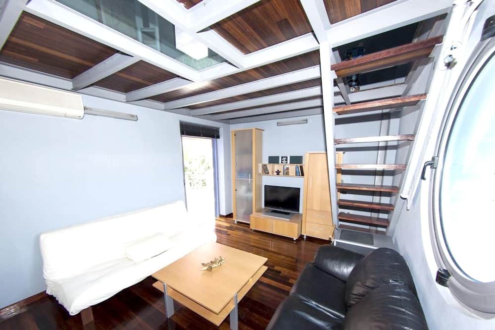 Photo of Livingroom in Eretria