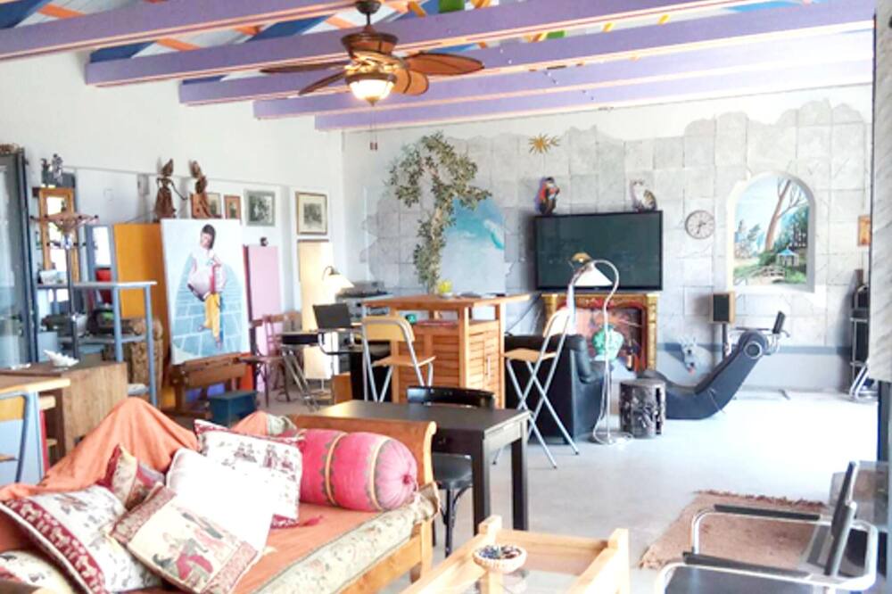 Photo of Livingroom in Dirfys-Messapia