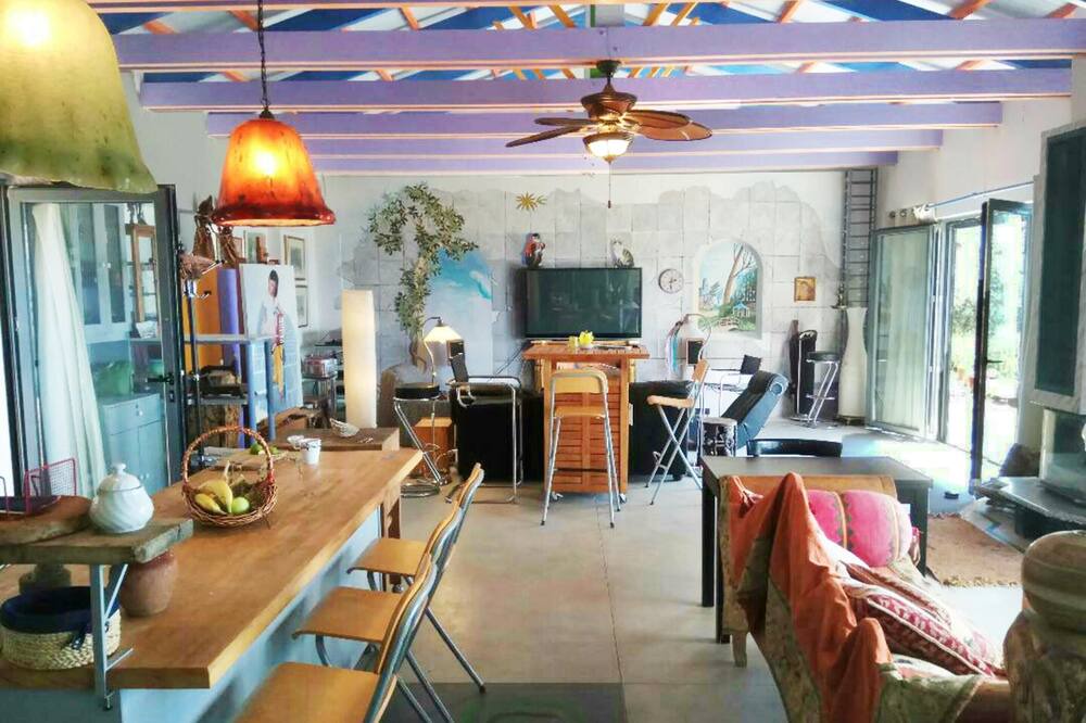 Photo of Livingroom in Dirfys-Messapia