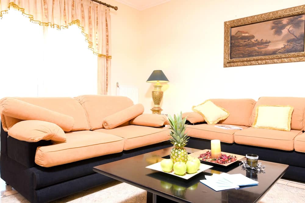 Photo of Livingroom in Kropia