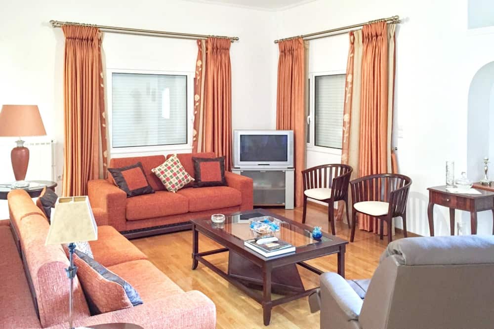 Photo of Livingroom in Vlachokerasia