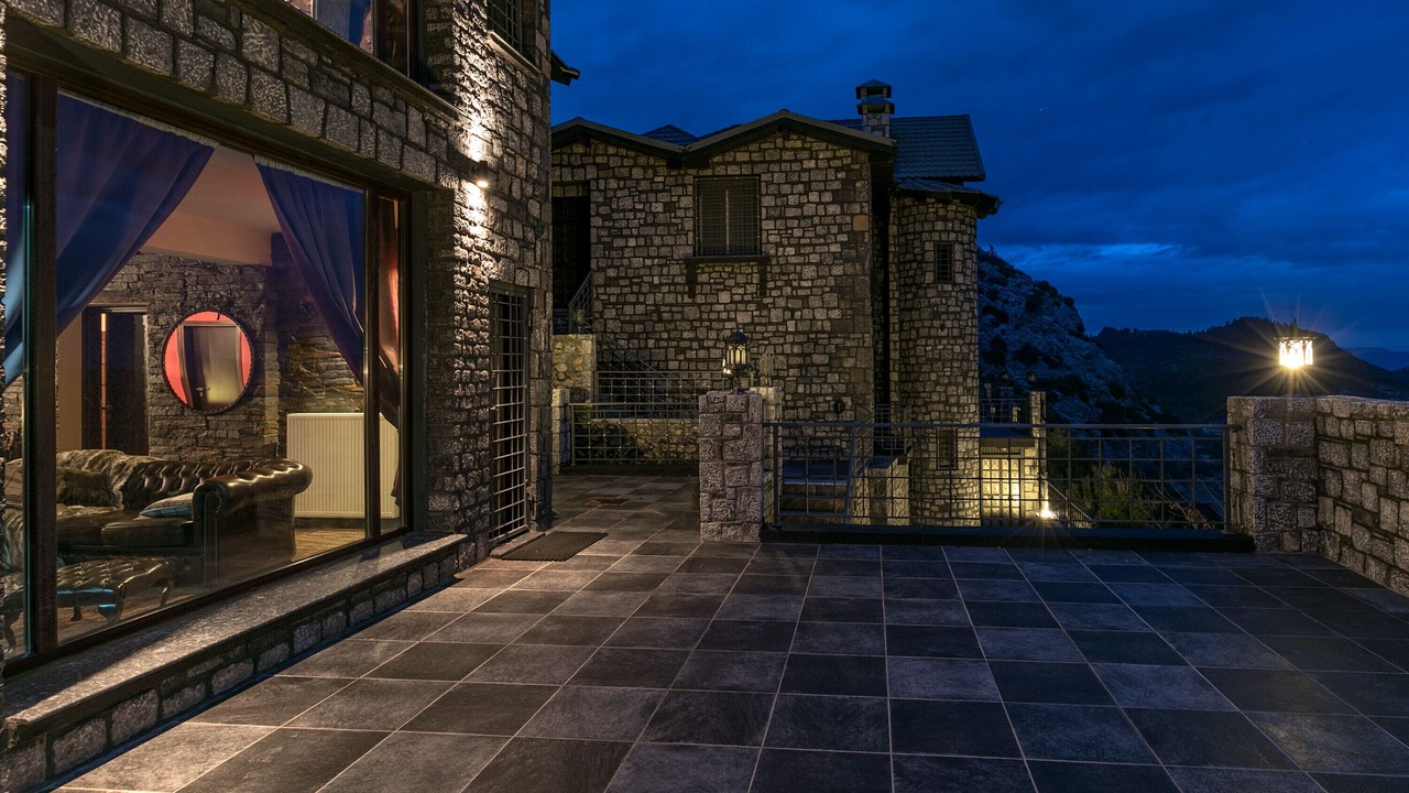 Photo of Outdoor in Eptalofos