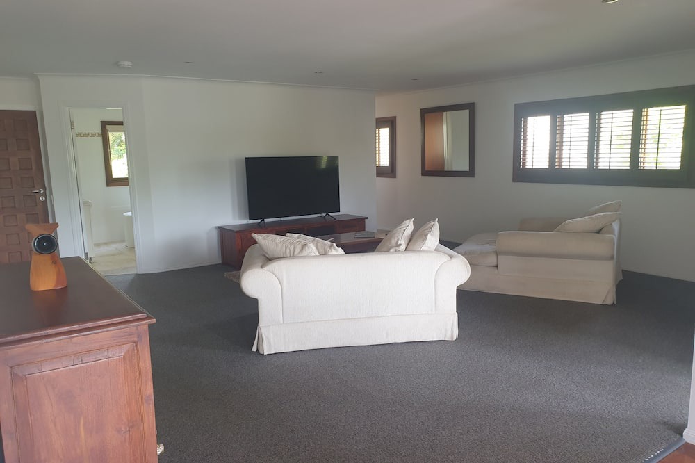 Photo of Livingroom in Sunshine Coast