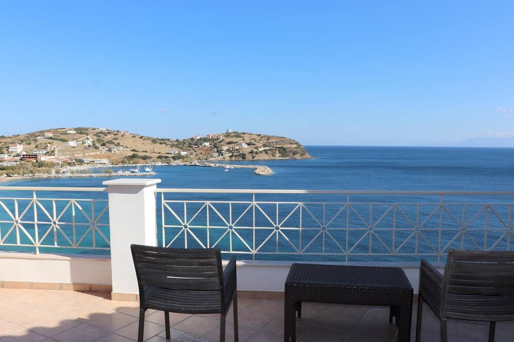 Photo of Patio Balcony in Agii Apostoli
