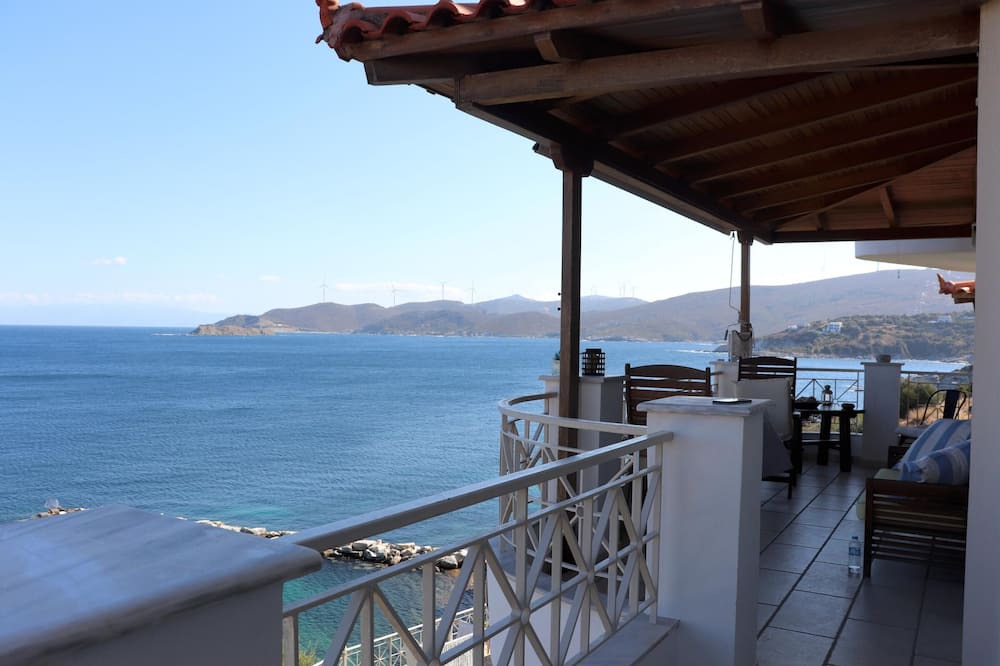 Photo of Patio Balcony in Agii Apostoli