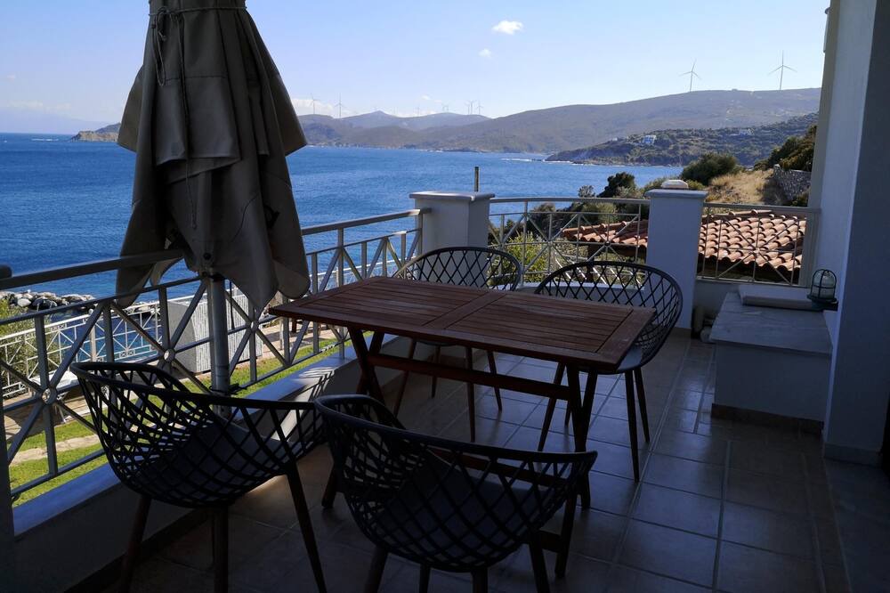 Photo of Patio Balcony in Agii Apostoli