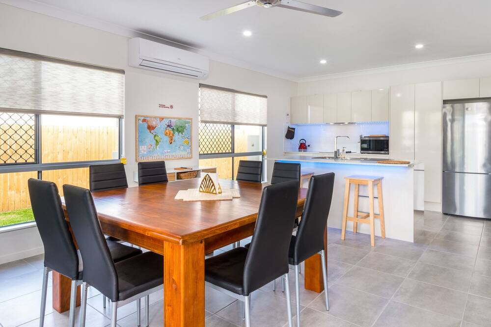 Photo of Kitchen in Trinity Beach