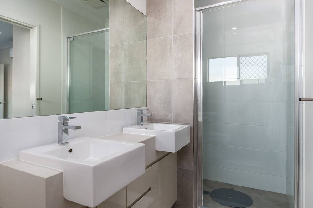 Photo of Bathroom in Trinity Beach