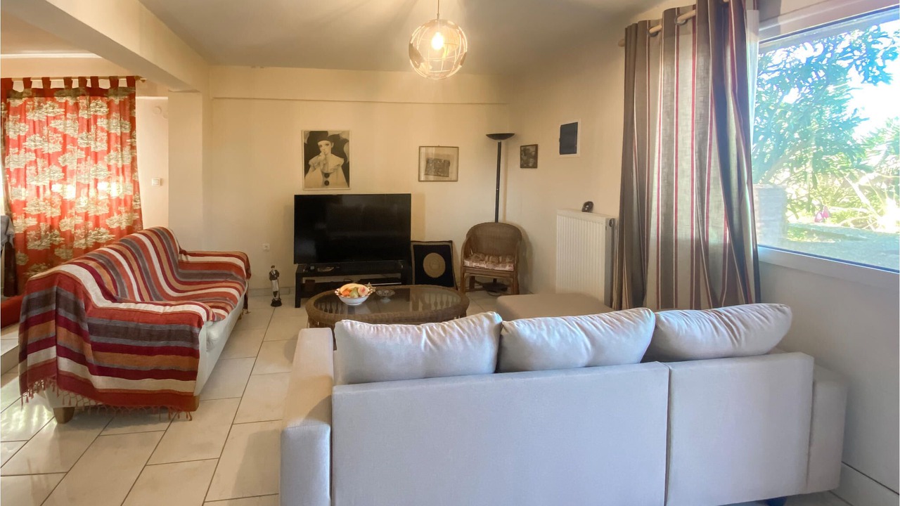 Photo of Livingroom in Platistomo