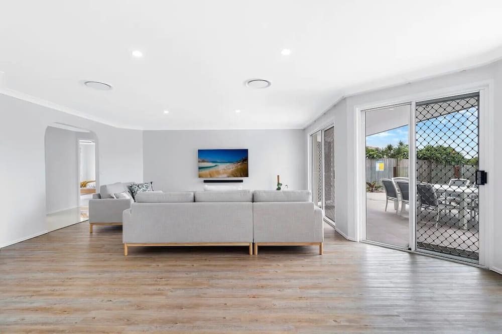 Photo of Livingroom in Wurtulla