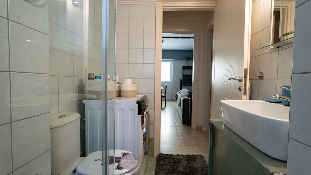 Photo of Bathroom in Moschato-Tavros