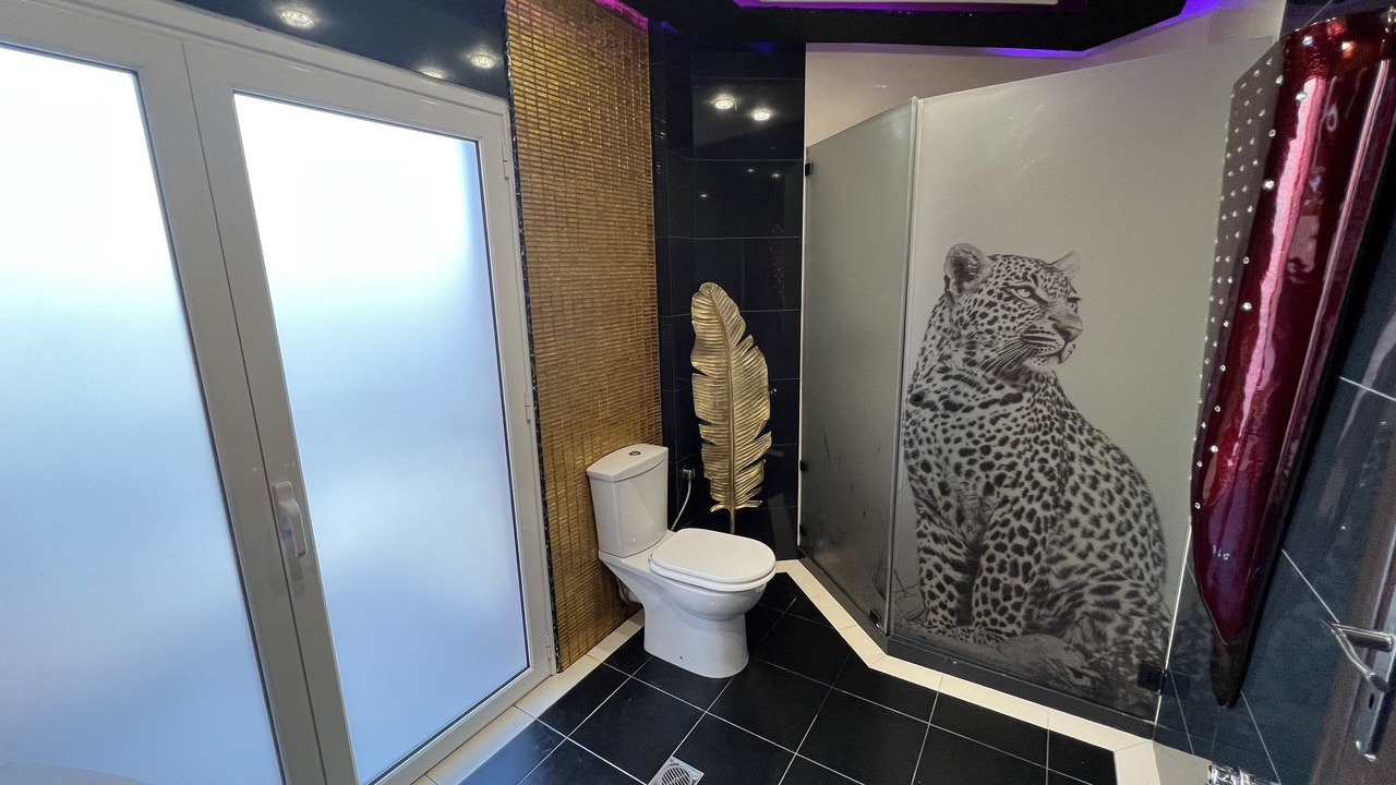 Photo of Bathroom in Argyroupoli