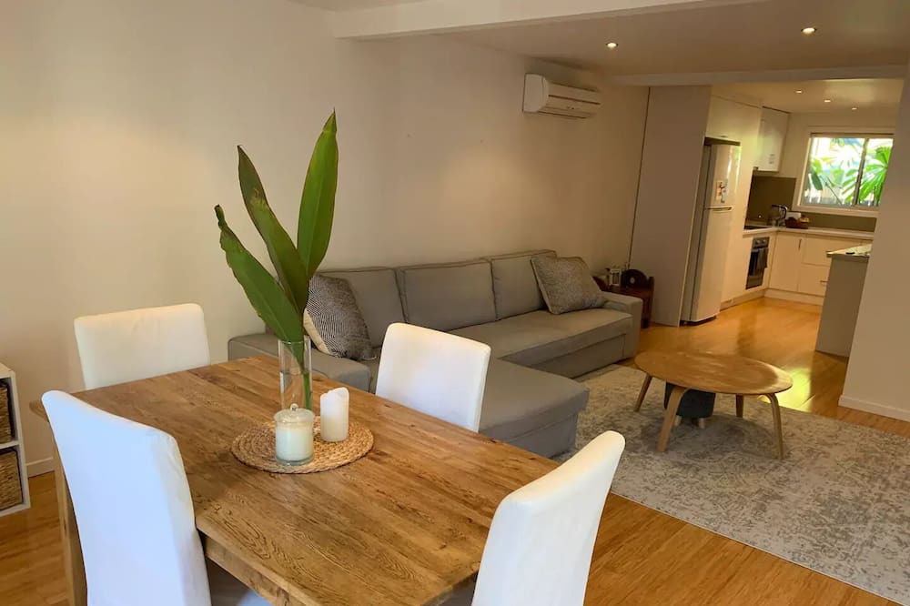 Photo of Livingroom in Currumbin