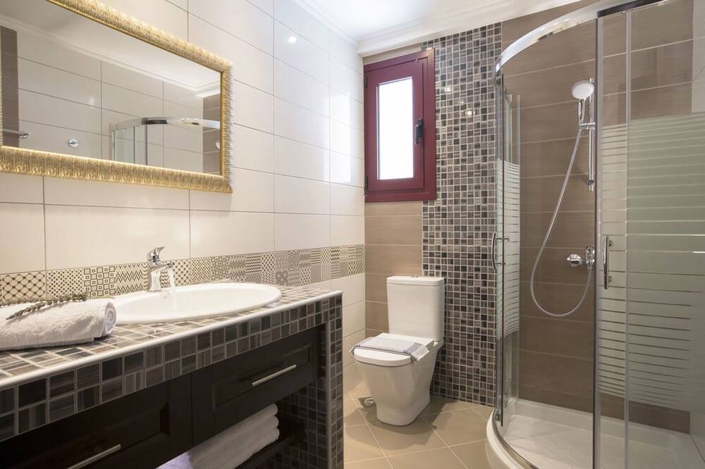 Photo of Bathroom in Fternon