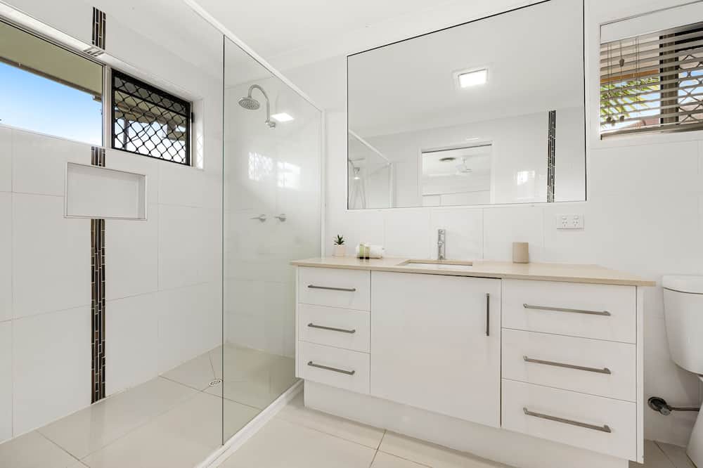 Photo of Bathroom in Wurtulla