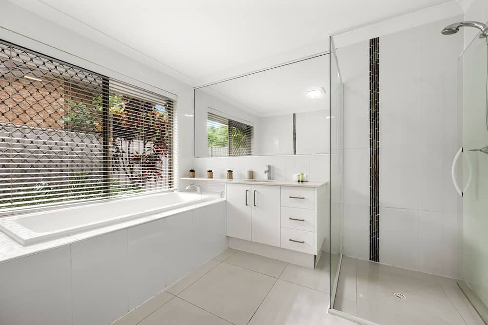 Photo of Bathroom in Wurtulla